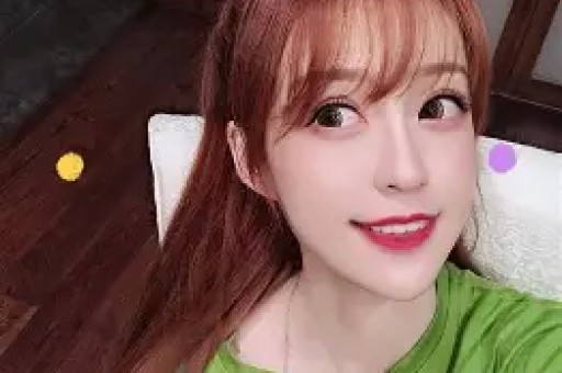 黄景瑜跨年话筒突失声现场观众拍下尴尬瞬间对比邓超引发热议
