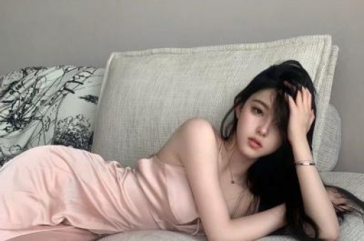 网红司晓迪直播骂白鹿素颜普通、媚男看不起人！评论区翻车连闺蜜都拆台蹭热度翻车最快的一次